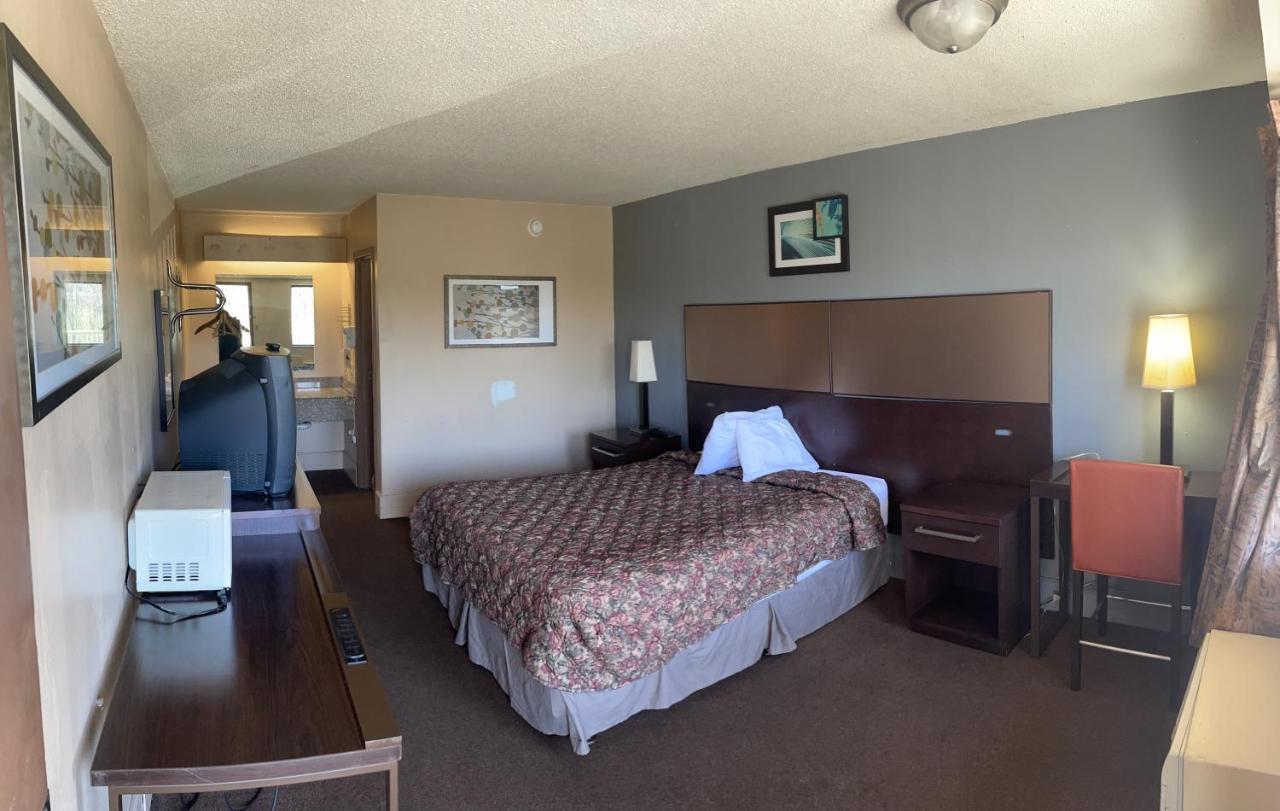 Hilltop Inn Pittsburgh Crafton 외부 사진